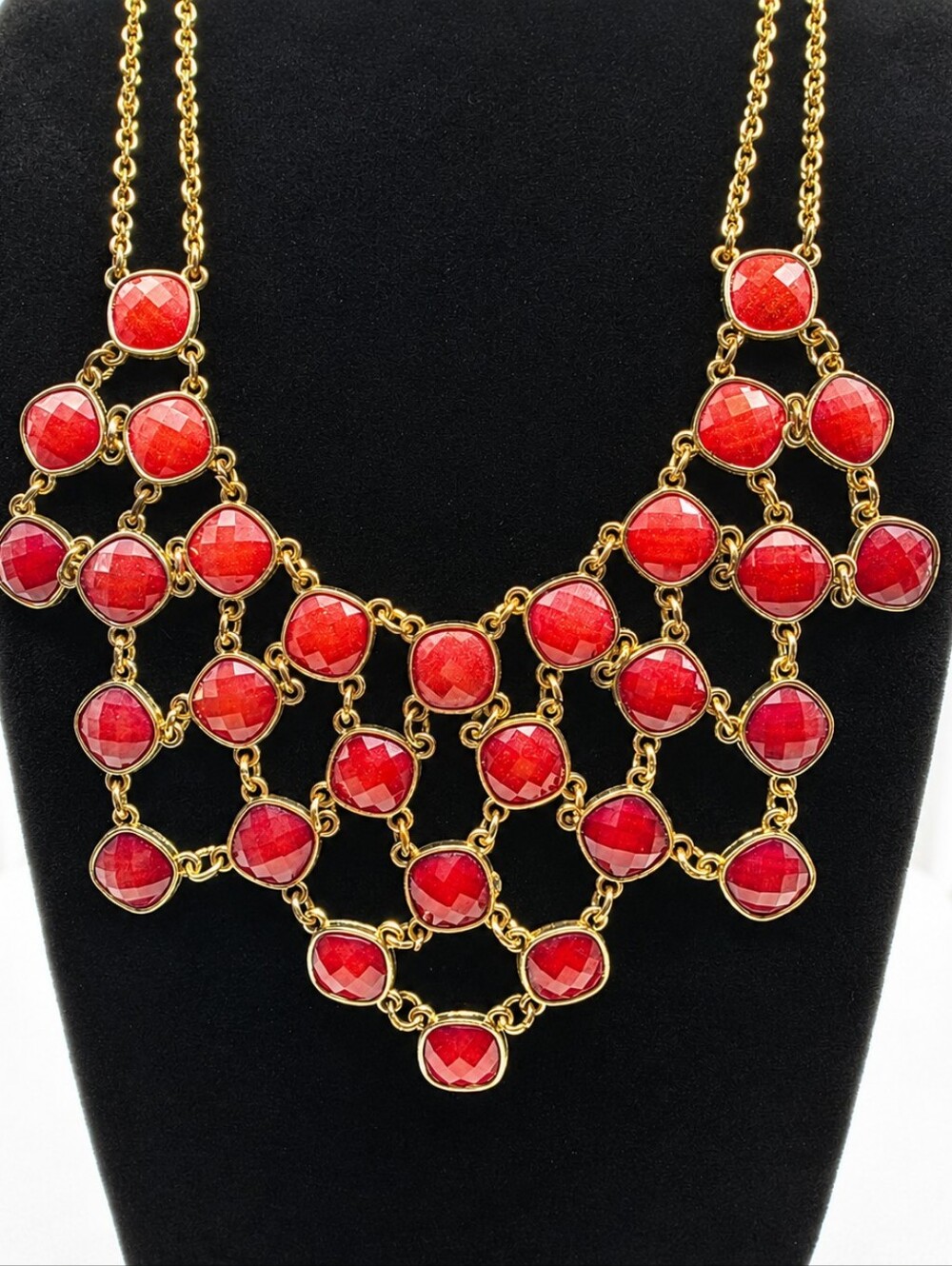 💎 Gold Tone Red Faceted Bib Statement Necklace Cascade Layered Fashion Jewelry - Picture 2 of 4